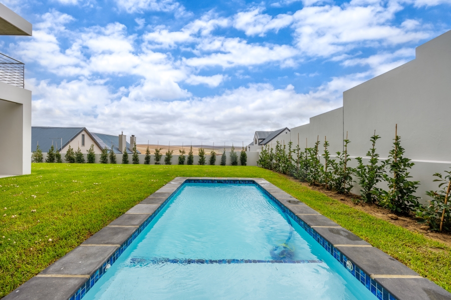 5 Bedroom Property for Sale in Mount Royal Golf Estate Western Cape